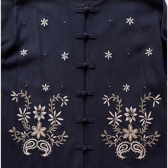 Vintage Milano Woman Design Group Black Floral Embroidered Cardigan Sweater - Picture 3 of 6
